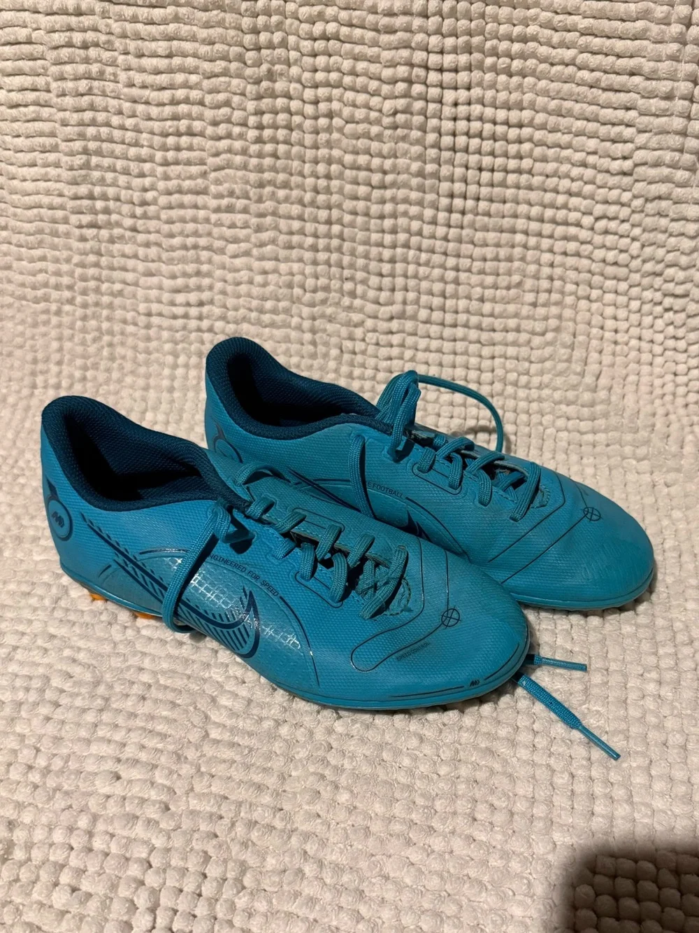 Nike Mercurial Athletic Cleats - Vibrant Teal Soccer/Football Shoes